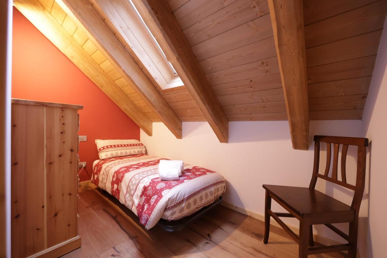 Casa Vacanze Le Falesie バチェーノ エクステリア 写真